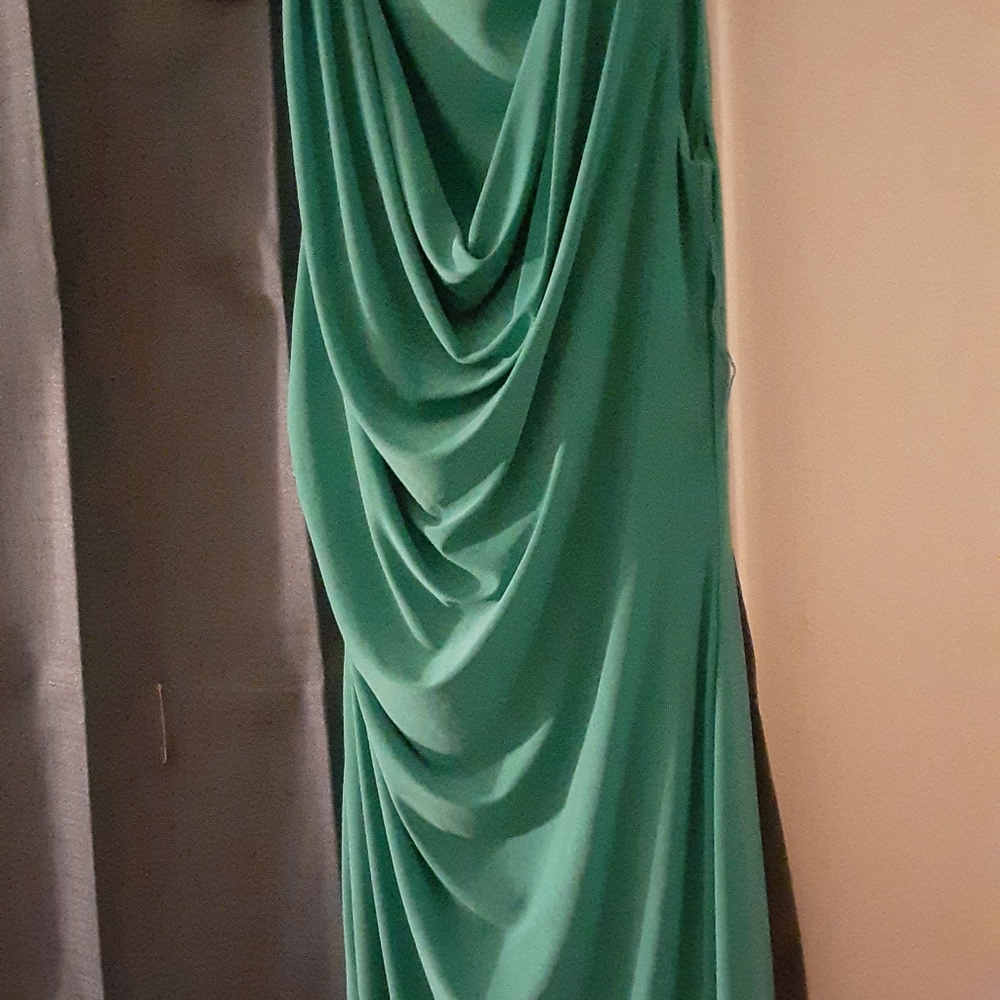 Mint  green  dress